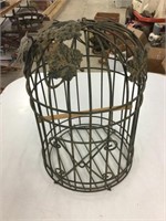 Metal vintage birdcage