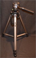 Targus MX1000 extendale 57" camera tripod