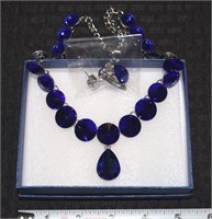 Stunning blue rhinestone adj necklace & earrings