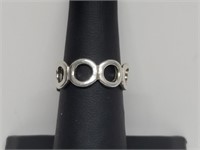 .925 Sterling Silver Circle Ring