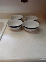 4 bowls