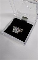 sterling lrg. starburst design clear stone ring