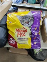 30 lb Bag Meow Mix Cat Food