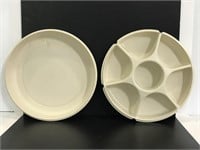 Tupperware snack and dip tray with lid