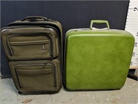 Vintage Samsonite Suitcase with pant folder and