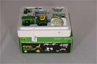 JD 140 Lawn and Garden Tractor with accessories 1/