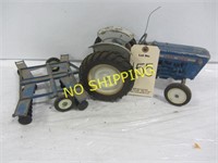 FORD 4000 TRACTOR W/ DISC