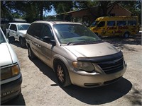 2005 Chrysler Town and Country TouringCITY OF AUBU