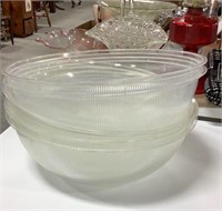 5 16x16” plastic bowls