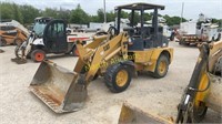 CAT 904B wheel loader