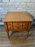 Vintage Maple 2- Drawer Side Table
Columbia
