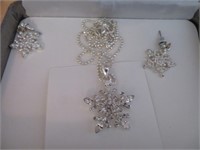 nolan miller snowflake necklace/earring set