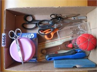 sewing scissors, pins, cushions, magnet etc