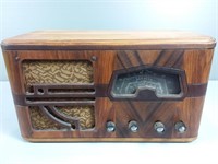 Antique Arcadia Radio