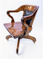 EARLY 20TH CENTURY SWIVEL WOODEN OFFICE CHAIR