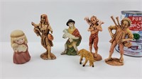 Figurines porcelaine/plastique dont Vierge Marie