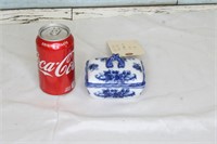 Blue & White Ceramic Trinket Box w/ Lid