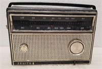 Vintage Zenith Royal 755M AM / FM Radio