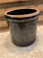 ANTIQUE BROWN CROCK