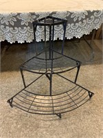 METAL CORNER PLANT STAND