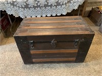 ANTIQUE FLAT TOP STEAMER TRUNK