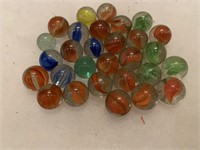SMALL LOT OF VINTAGE MARBLES