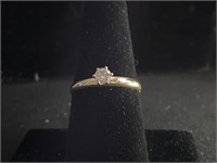14k Diamond Ring Size 8.5 weighs 2.34 grams