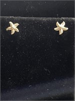 14k gold Starfish Earrings total weight is .36