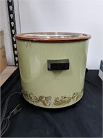 Vintage crock pot
