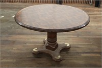 Very nice round dining room table/game room table