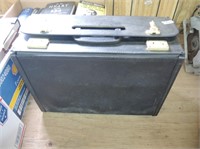 CARRYING CASE