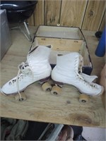 GIRLS ROLLER SKATES SIZE 7