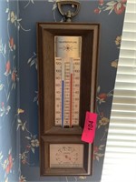 WALL MOUNT WEATHER STATION