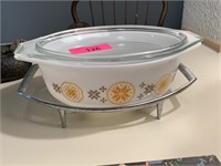 VTG PYREX TOWN & COUNTRY CASSEROLE DISH