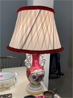 VERY PRETTY TABLE LAMP