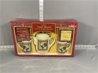 Tea Pot and Mug Gift Set
