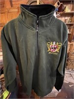 MURPHY COAT OF ARMS CREST ON LARGE PULLOVER -