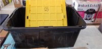 20"x30" storage tote with lid