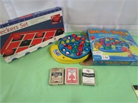 Games & Playing Cards - Fish Game - Needs Rod
