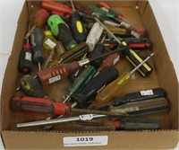 Box Lot of Assorted Screwdrivers