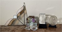 Miscellaneous glass knickknacks