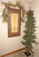 20X41 picture, 6ft. tree, garland