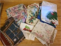 Lot of cloth table linens