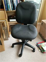 ROLLING OFFICE TASK CHAIR