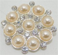 Vintage Brooch - Mobe Pearls and Rhinestones