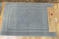 20" x 30" Canadiana Maple Leaf Bath Mat