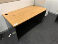 4 Piece Office Suite - 3 Desks & Table