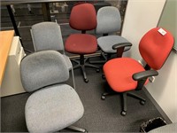 4 Swivel Typists Chairs & Visitors Chair