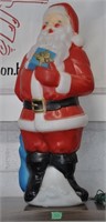 Vintage blow mold Santa - info