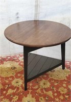 Round lamp table 27"Hx33"